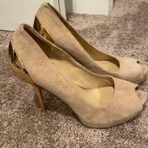 Marciano heels - tan size 8